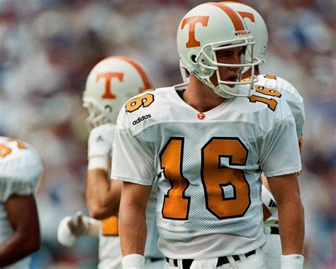 13 college football throwback uniforms that need to make a comeback ...