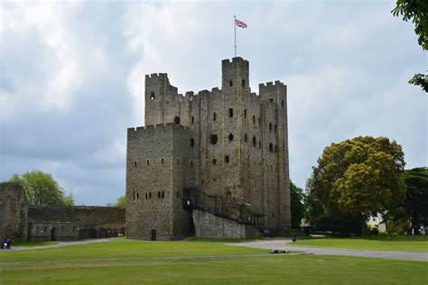 Great Castles - Gallery - Rochester Castle