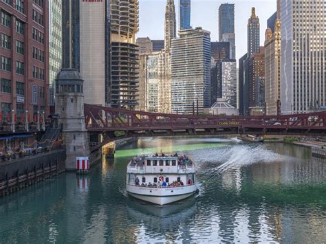 15 Best Boat Tours in Chicago for 2024 | Best Things to Do in Chicago