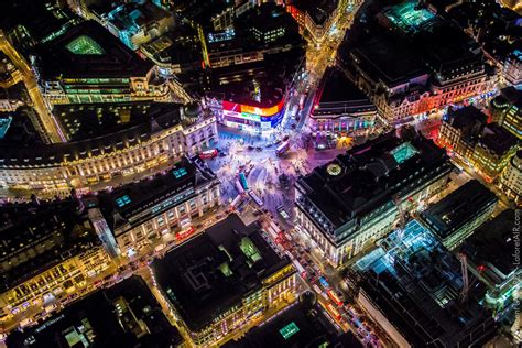 These aerial photos of London at night are simply beautiful