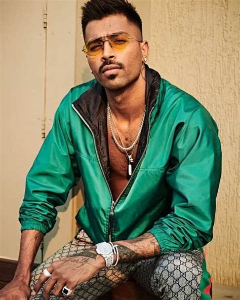 5 times Hardik Pandya proved that chain necklace is his ultimate ...