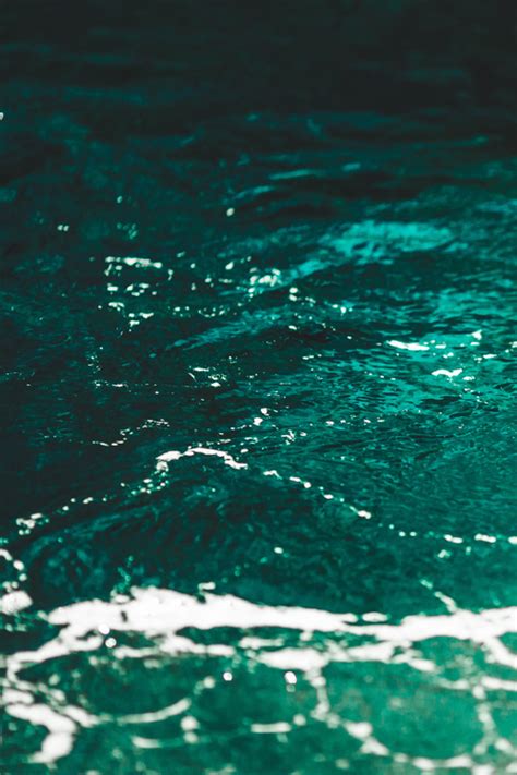 Clean&Supreme : Photo | Aesthetic ocean, Dark green aesthetic, Ocean depth