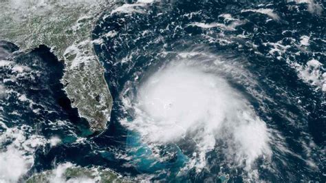 Hurricane Dorian moves toward Florida after inflicting 'extreme damage ...