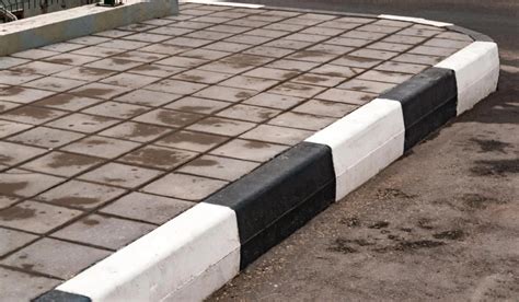 Kerb Stone Types, Uses, and Advantages