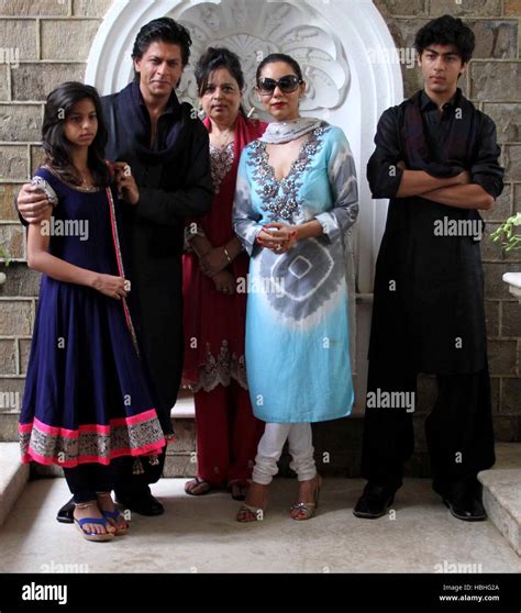 Shahrukh Khan Family Photos With His Kids