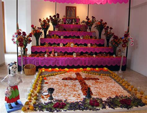 14 best Day of the Dead Altar images on Pinterest | Altar, Altars and ...