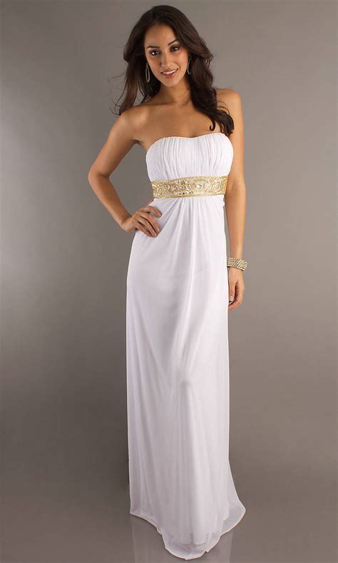 20 Beautiful White Prom Dresses - MagMent