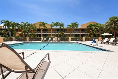 Hampton Inn Key Largo, FL - See Discounts