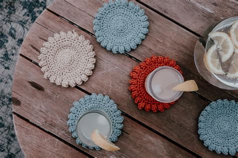 Super Simple Crochet Coaster for Beginners | Free Pattern - sigoni macaroni