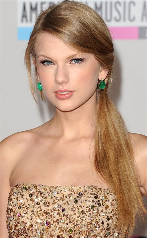 2011 from Taylor Swift's Hair Evolution | E! News