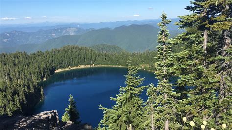 Hike the Summit Lake Trail, Day trip from Seattle with views of Mount ...