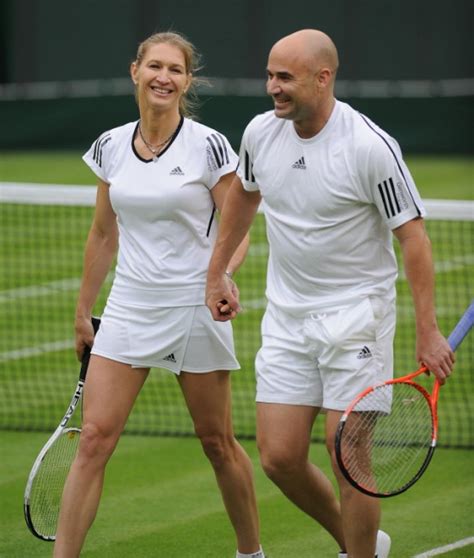 You'll never guess what... it rained! But new Wimbledon roof gets ...