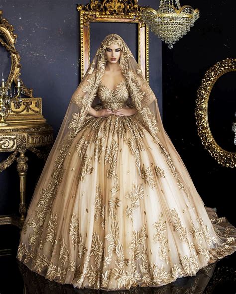 Royal Gold Bridal Ball Gowns (1/?): Parukeri... - SAPERE AUDE