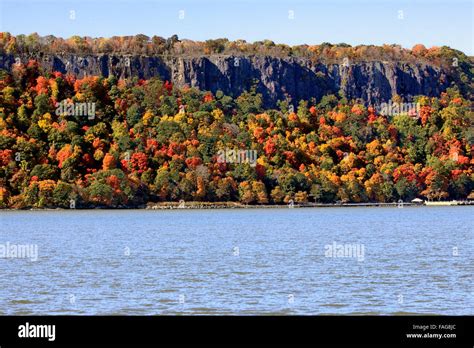 Palisades hudson hi-res stock photography and images - Alamy