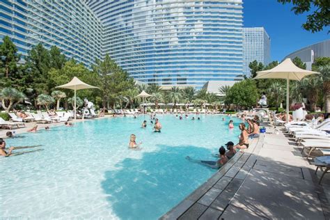 Las Vegas' 11 best hotel pools - Good Morning America