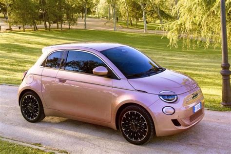 Fiat 500 electric figures: sales plateau in 2023 - ItalPassion