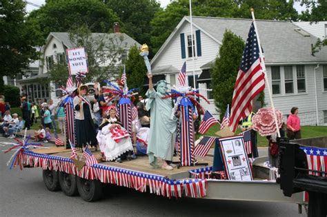 Crank up your creative juices and get started on a float for the parade ...