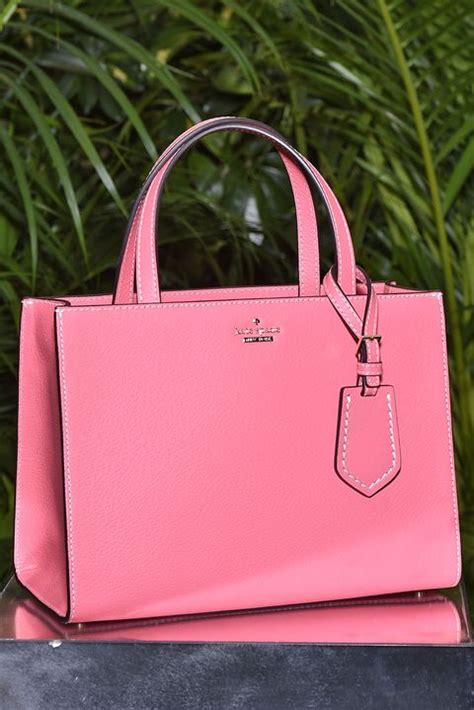 First Kate Spade Bag Trending on Twitter Following Designer's Death