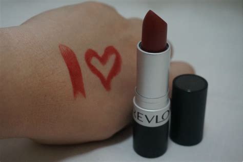 Revlon Matte Lipstick in In The Red | Review, Photos, Swatches - Jello ...