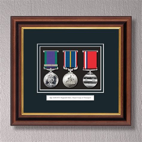 MAHOGANY & GILT MEDAL FRAME FOR 3 MEDALS | Medal display case, Frame ...