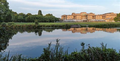 Queen is Opening Buckingham Palace Gardens to Picnickers for the First ...