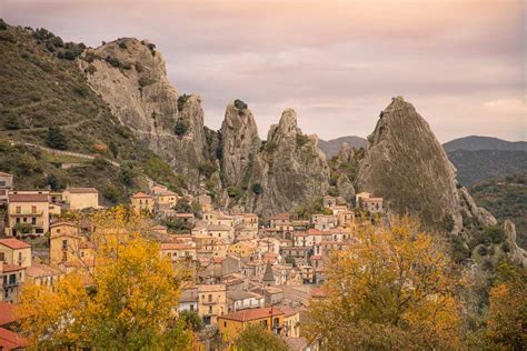 A Quick Guide To Castelmezzano & Pietrapertosa, Italy