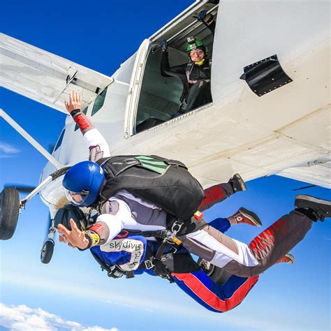 skydive-hibaldstow-tandem-skydiving-plane | Skydive Spain