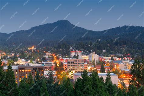 Premium Photo | Eugene oregon usa downtown cityscape