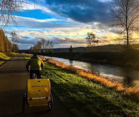 Sammamish River Trail - Trails in Washington State | Begin at Bothell