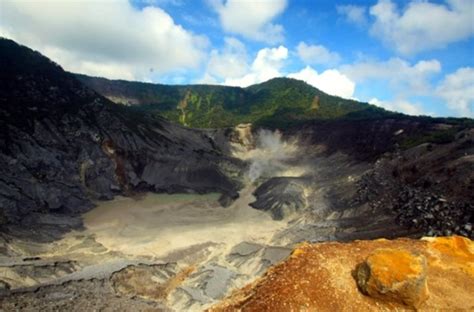 Tangkuban Perahu Volcano