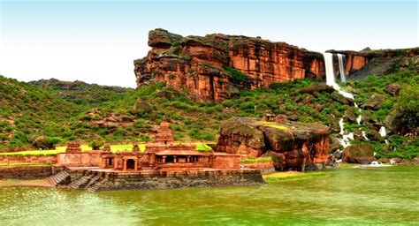 Badami Cave Temples - Mesmerizing and Unforgettable Heritage Tourist ...