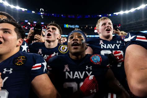 NCAA Football Highlights: Navy knocks off Army 17-13 — 12/11/2021