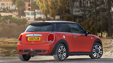 The new Mini Cooper is terribly proud to be British | Top Gear