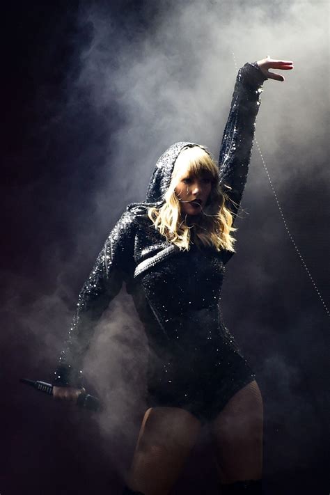 Taylor Swift Reputation Tour Wallpapers - Top Free Taylor Swift ...