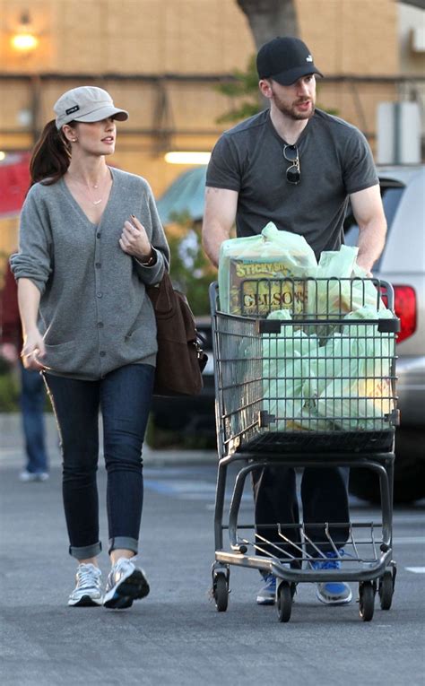 Chris Evans & Minka Kelly Go Grocery Shopping