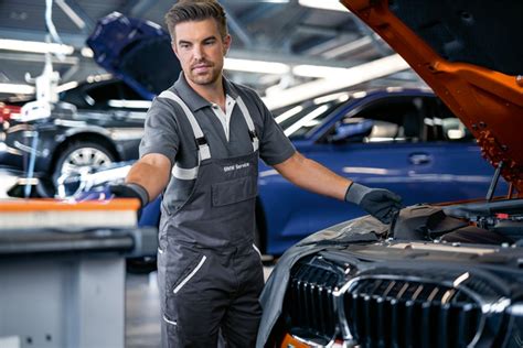 BMW Service Department | BMW of Bloomfield Hills Michigan | Car Maintenance