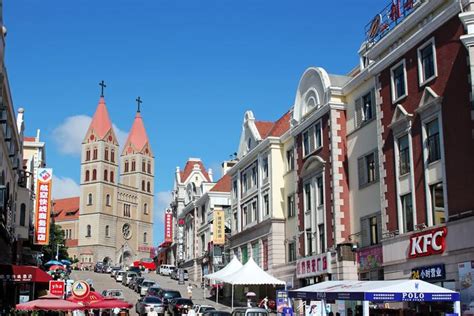 Take a walk in the old city of Qingdao and experience the beauty and ...