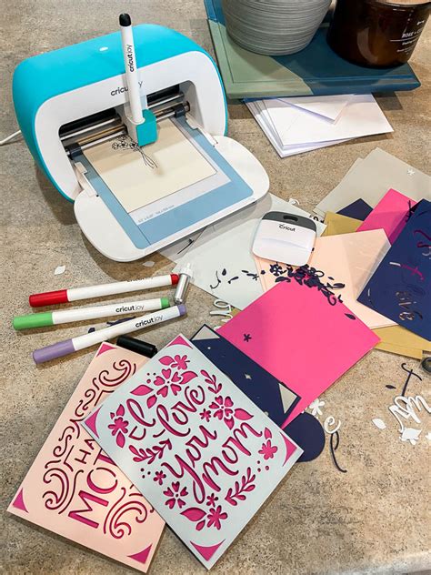 Cricut Joy Shopping Guide - What Supplies You Need & What You Don't ...