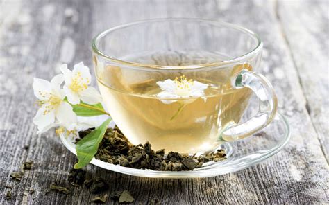 Jasmine Tea: 10 Health Benefits of Jasmine Tea