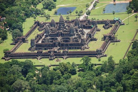 Panoramio - Photo of Angkor Wat Aerial View | Aerial view, Angkor wat ...