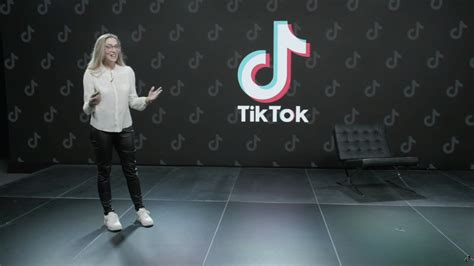 TikTok gaat sneller waarschuwen voor gevaarlijke challenges | RTL Nieuws