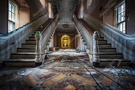 Abandoned psychiatric hospital — Stock Photo © mandritoiu #108935626