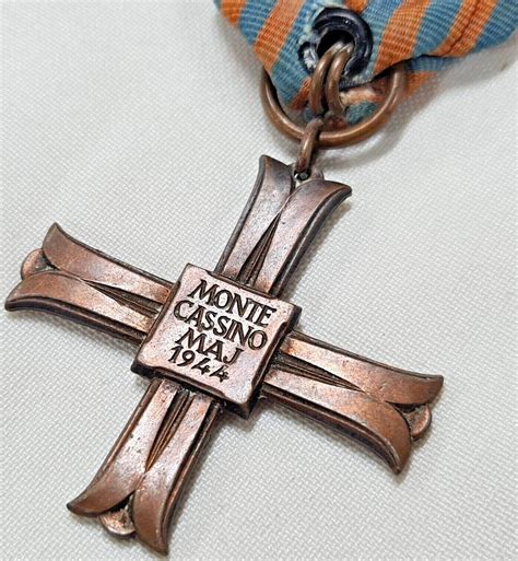 WW2 POLAND MONTE CASSINO CROSS MEDAL #23856 15TH POZNAN UHLAN REGIMENT ...