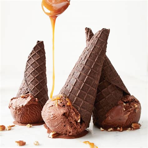 Chocolate Caramel Pecan Ice Cream - Life:Beautiful Magazine