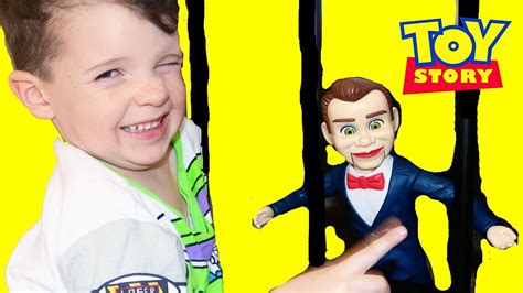 Toy Story 4 BUZZ SAVE FORKY from Scary Benson Doll Woody Duke Caboom ...