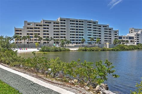 Hudson Resort Condo w/Private Beach & 2 Balconies! UPDATED 2020 ...