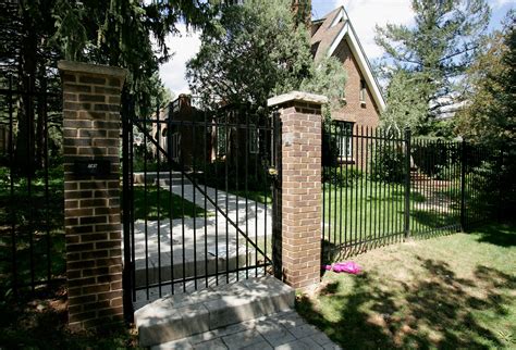 10 Photos Of The JonBenet Ramsey House That Was The Center Of A Tragedy ...