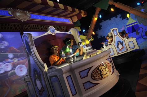 Disney's Toy Story Mania Ride Review