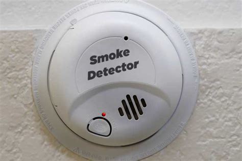 4 Smoke Detector Types Explained