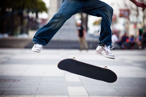 How to Kickflip on a Skateboard